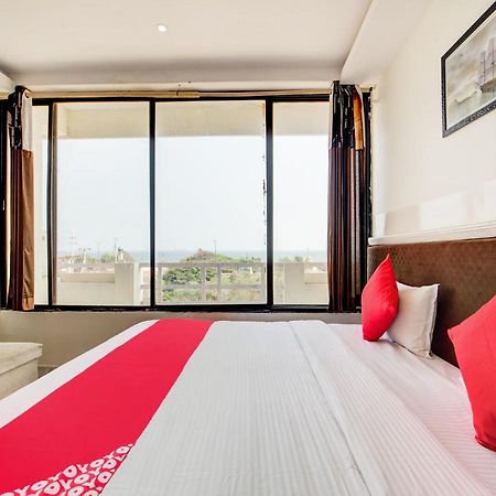 Oyo 69511 Hotel Sea E Pearl Visakhapatnam Bagian luar foto