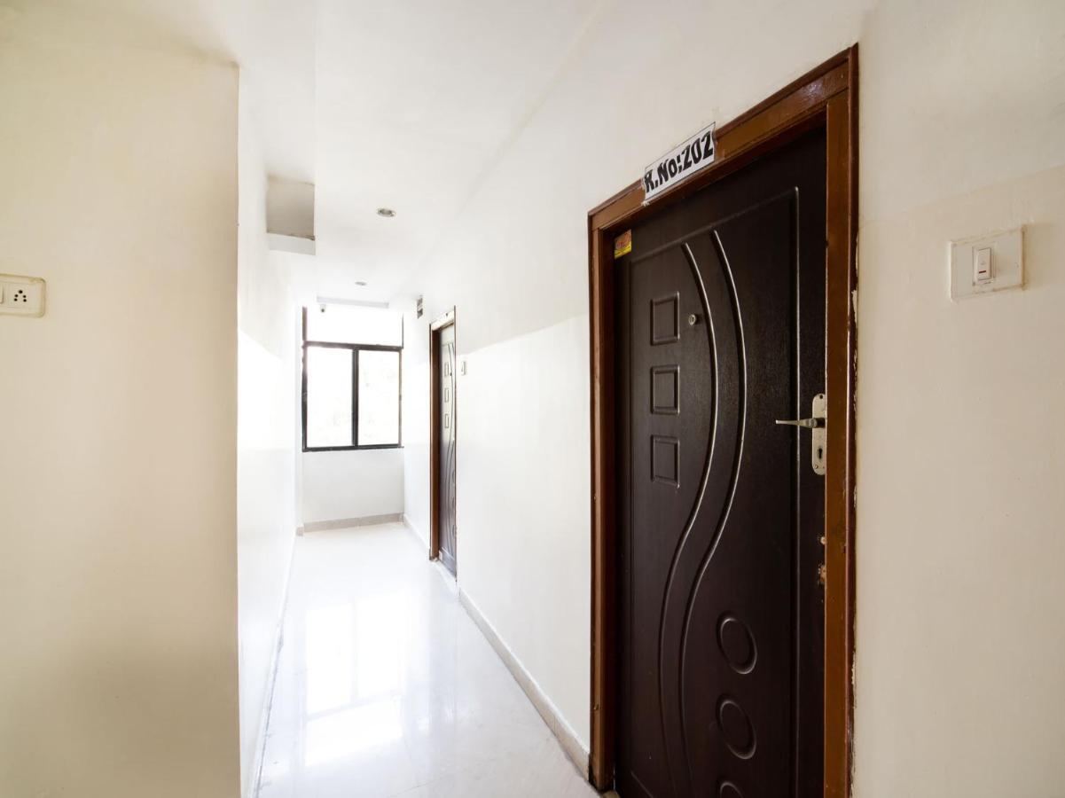 Oyo 69511 Hotel Sea E Pearl Visakhapatnam Bagian luar foto