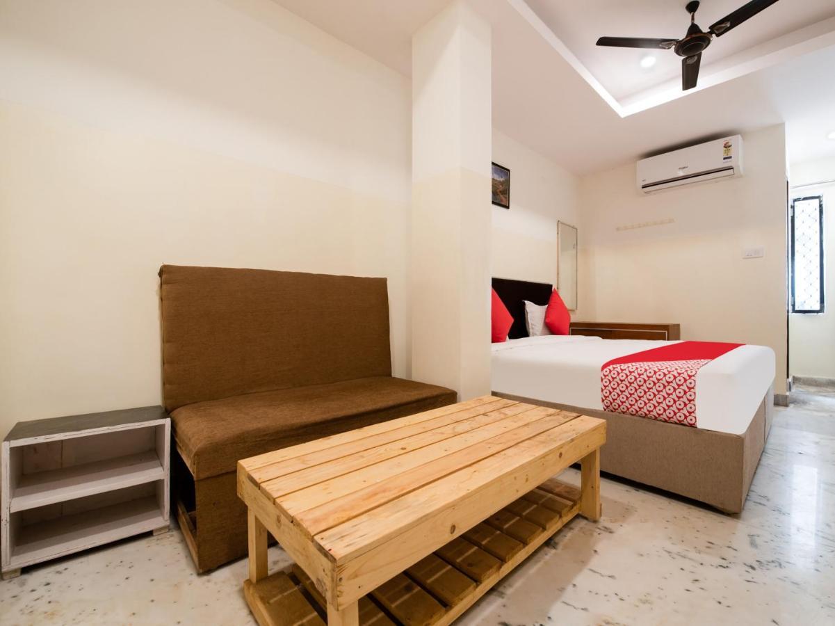 Oyo 69511 Hotel Sea E Pearl Visakhapatnam Bagian luar foto