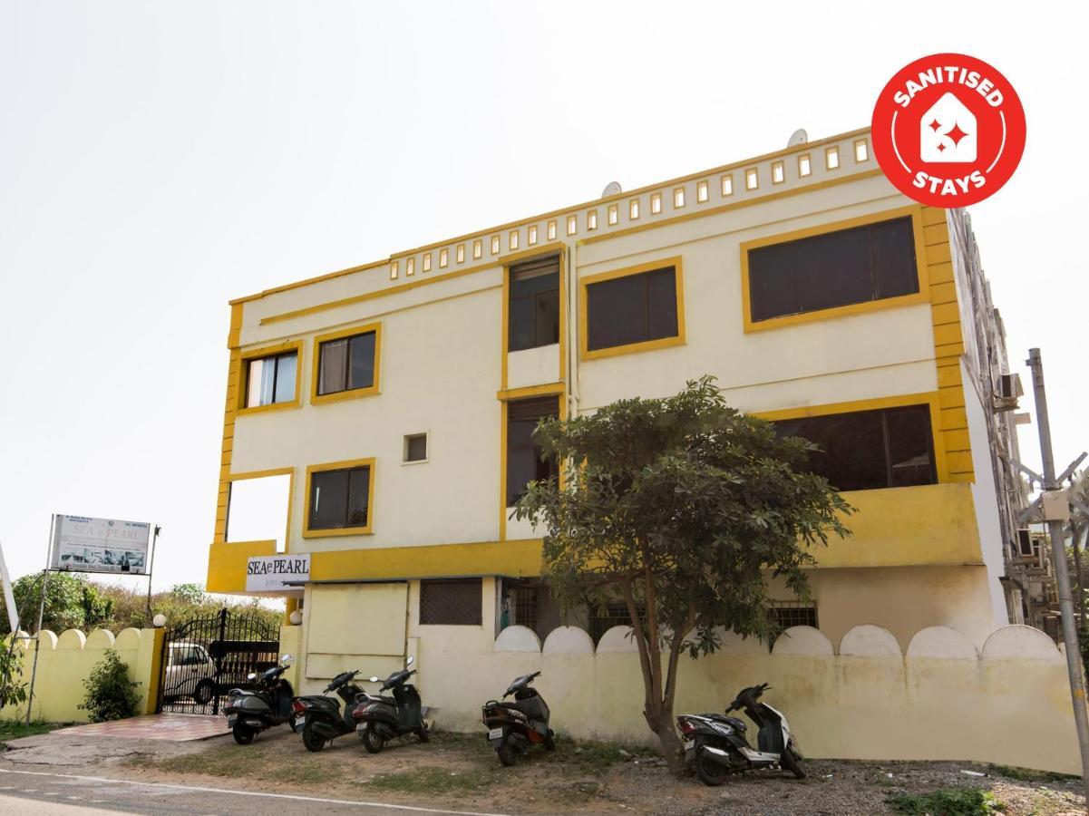 Oyo 69511 Hotel Sea E Pearl Visakhapatnam Bagian luar foto